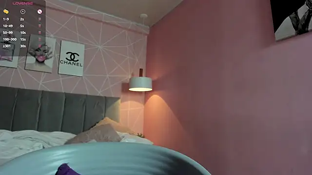 dolly zoe online show from 02.05.25