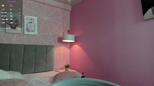 dolly zoe online show from 03.22.25