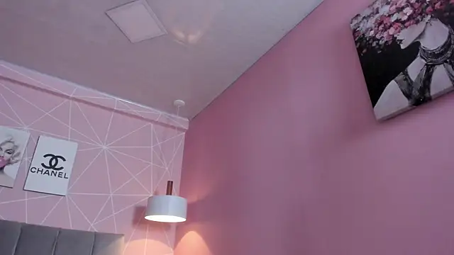 dolly zoe online show from 09.09.25