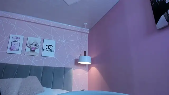 dolly zoe online show from 09.19.25