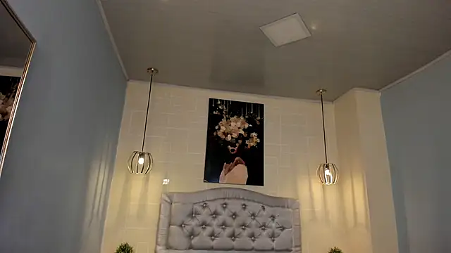 ayshel   online show from 12.18.24