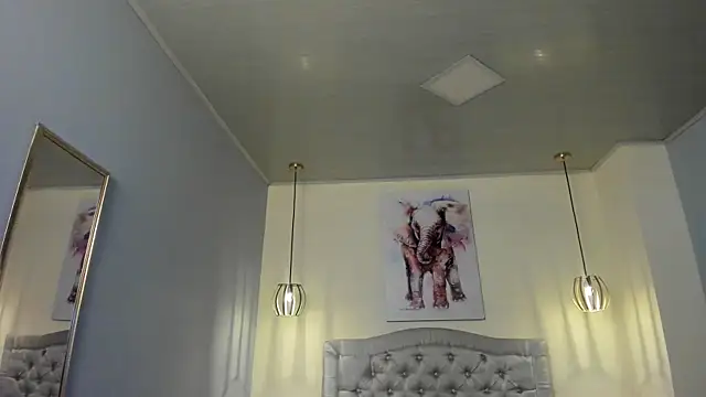 ayshel   online show from 10.24.25