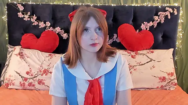 Snapshot of AliceLanley chatting on 02.19.26 AliceLanley online show from 02.19.26