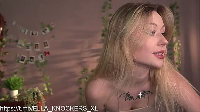 ella knockers xl online show from 02.01.25