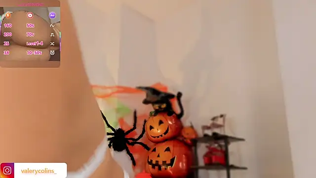 Snapshot of valerycolins chatting on 10.23.25 valerycolins online show from 10.23.25