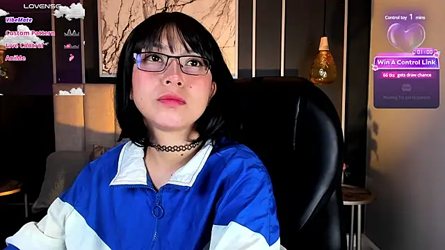 CoralineRicce  online show from 12.02.24