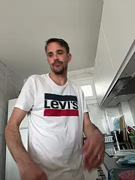 julian333 online show from 03.19.25