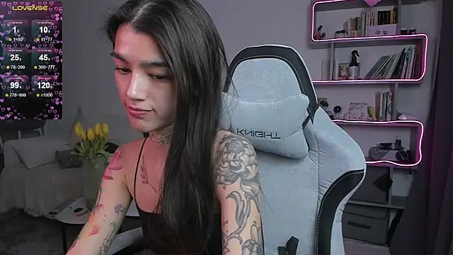 Snapshot of vinkitinkii chatting on 03.12.25 vinkitinkii online show from 03.12.25