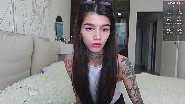 vinkitinkii online show from 11.17.25