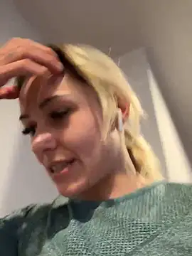 petrouchkaaa  online show from 02.25.25