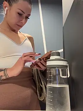 petrouchkaaa  online show from 03.17.25