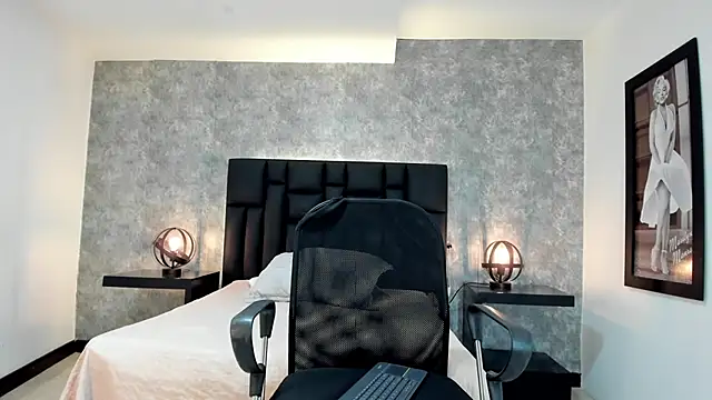 lhiamfit online show from 12.14.24