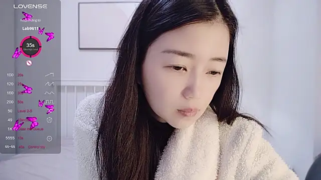 A-xena online show from 12.24.24