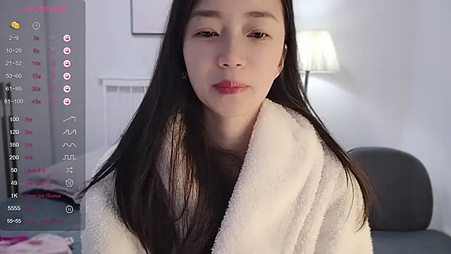 A-xena online show from 12.28.24