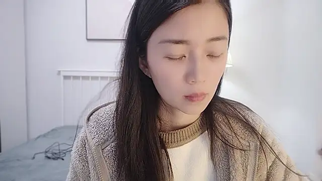 A-xena online show from 12.30.24