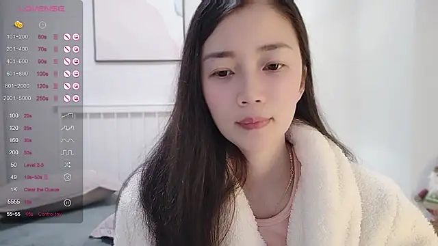 A-xena online show from 12.31.24