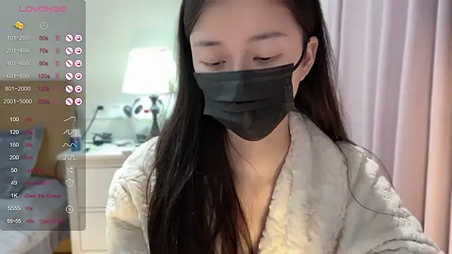 A-xena online show from 01.24.25