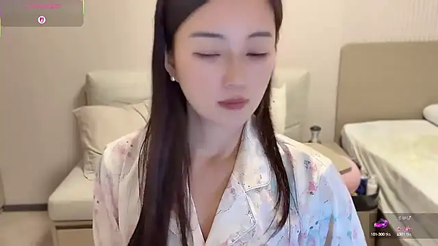 A-xena online show from 09.17.25