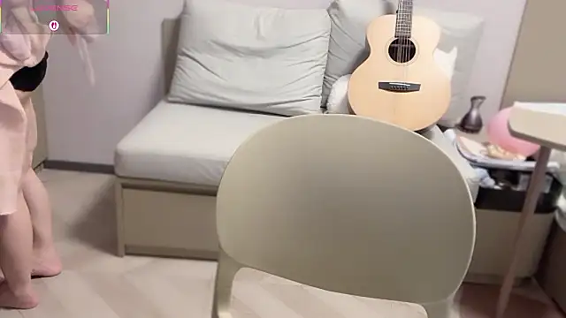 A-xena online show from 10.12.25