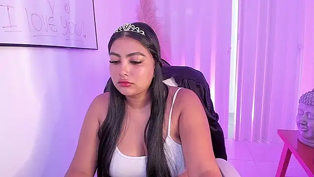 NatashaBrown12 online show from 10.15.25