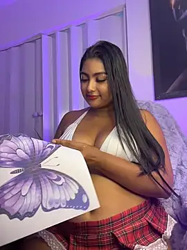 NatashaBrown12 online show from 12.13.25