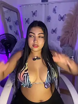 NatashaBrown12 online show from 04.16.26