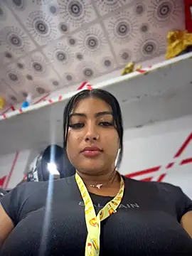 NatashaBrown12 online show from 05.25.26