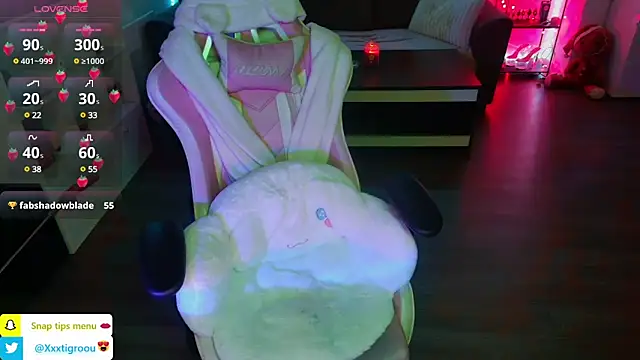 PetiteAngel666 online show from 01.09.25