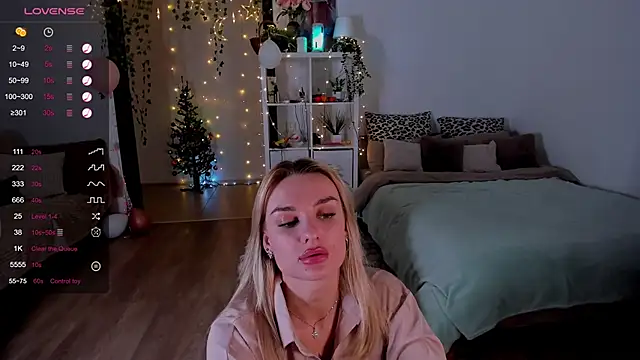 Snapshot of MissLovex chatting on 12.30.24 MissLovex online show from 12.30.24