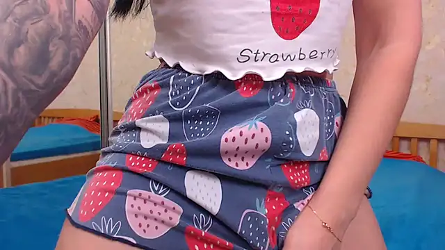 JuicyJess online show from 12.08.24