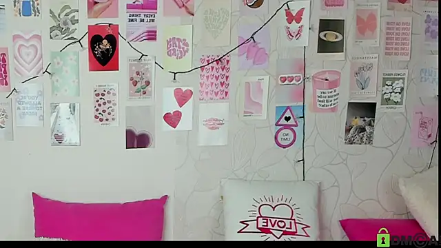 Snapshot of little_radiant_sun chatting on 10.21.25 little radiant sun online show from 10.21.25