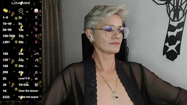 scarlett paris22 online show from 01.18.25