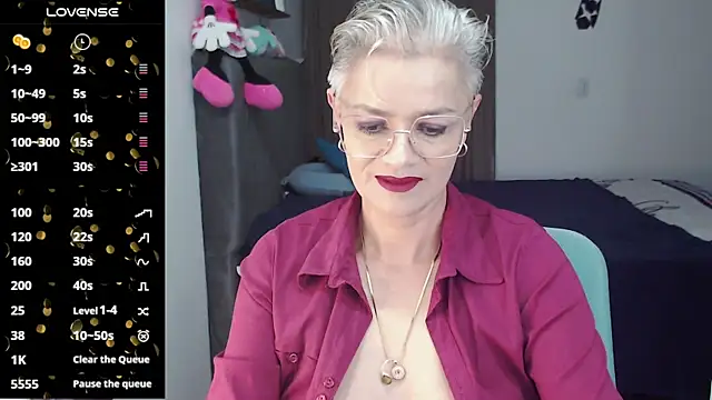 scarlett paris22 online show from 02.19.25