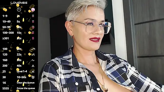 scarlett paris22 online show from 02.21.25