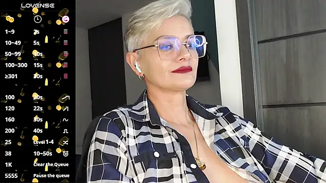 scarlett paris22 online show from 02.22.25