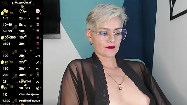 scarlett paris22 online show from 02.23.25