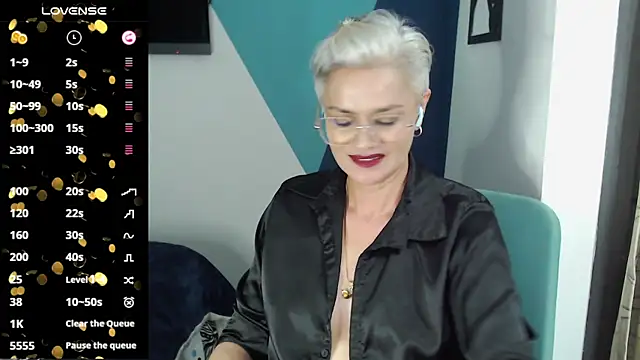 scarlett paris22 online show from 02.25.25