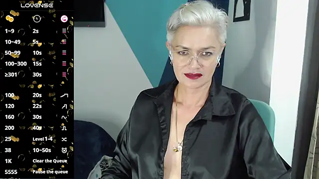 scarlett paris22 online show from 02.25.25