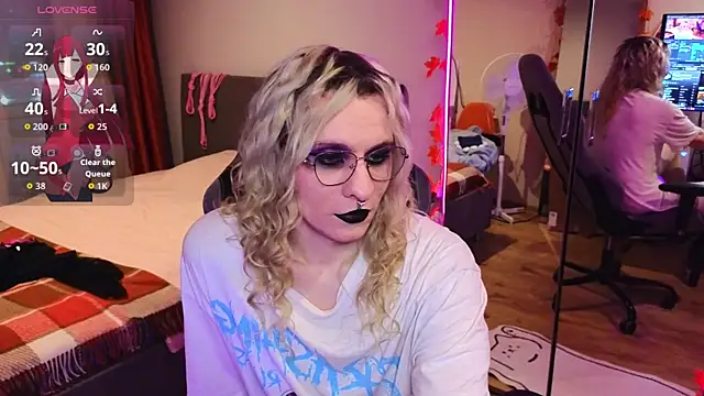 Lori Myaf online show from 11.06.25