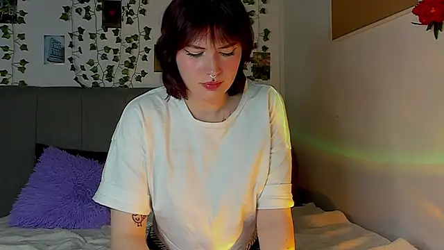 miss Lizzy online show from 12.14.24