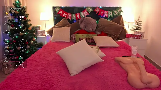 missAngellina online show from 12.25.24