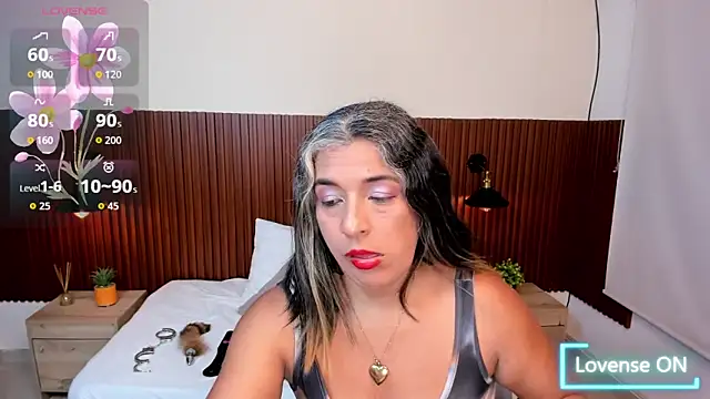 Snapshot of tammy_lynn69 chatting on 09.27.25 tammy lynn69 online show from 09.27.25