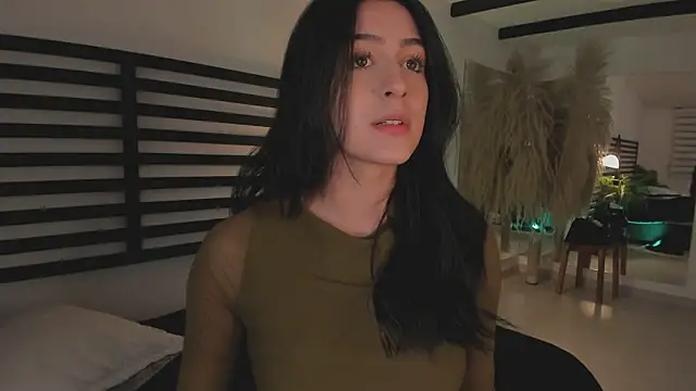 Snapshot of afrodita__25 chatting on 01.25.25 afrodita 25 online show from 01.25.25