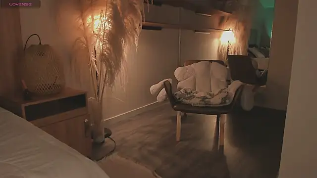 Snapshot of afrodita__25 chatting on 03.11.25 afrodita 25 online show from 03.11.25