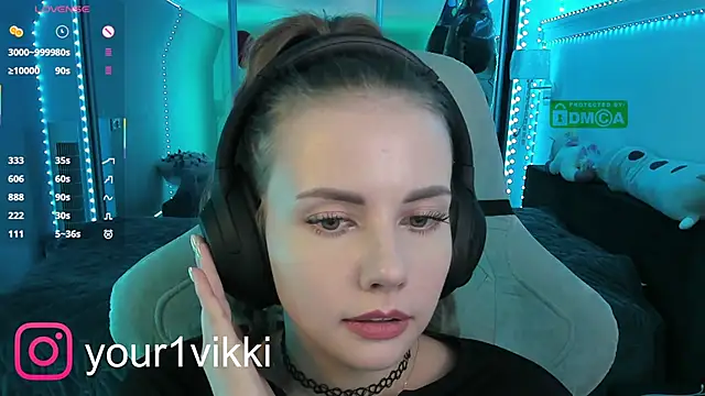 Vikki Cheese online show from 02.17.25