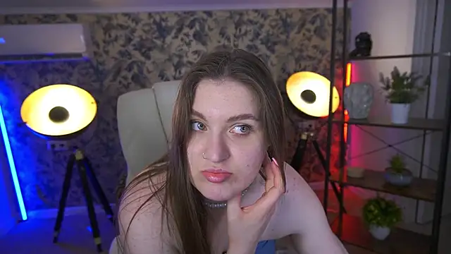 Snapshot of EmmyCharmm chatting on 06.26.26 EmmyCharmm online show from 06.26.26