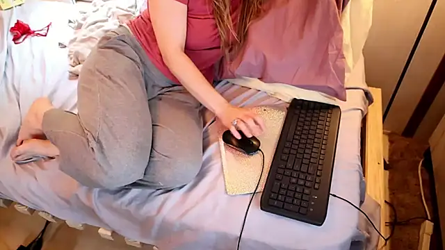 xxpixeyxx online show from 09.30.25