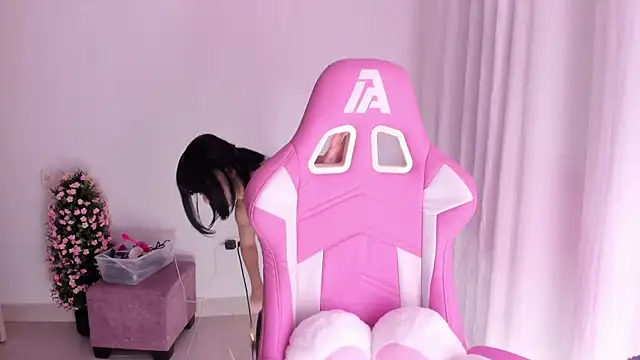 keissy rincon  online show from 12.20.25