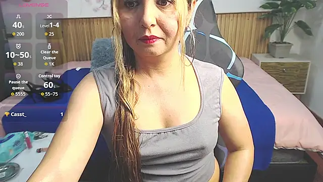 Snapshot of rose_meyer chatting on 10.26.25 rose meyer online show from 10.26.25