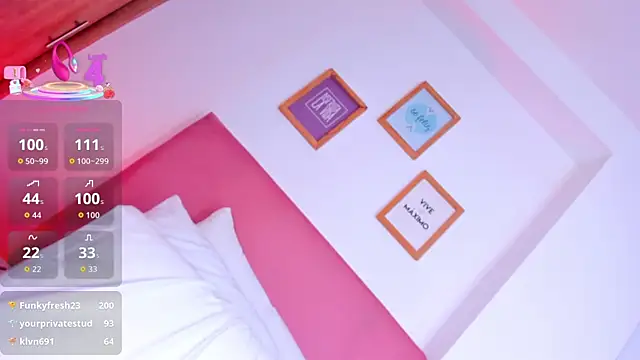 Snapshot of samantha_x_s chatting on 10.04.25 samantha x s online show from 10.04.25